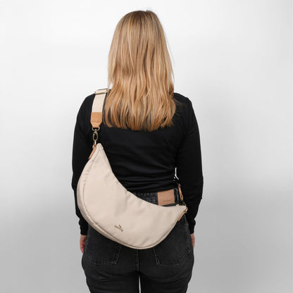 "Easy" Moonbag mit breitem Gurt
