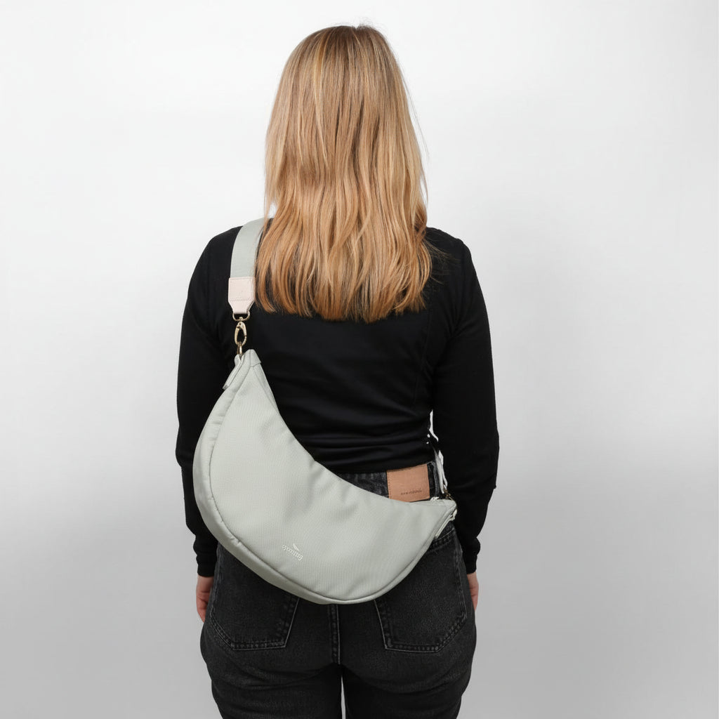 "Easy" Moonbag mit breitem Gurt